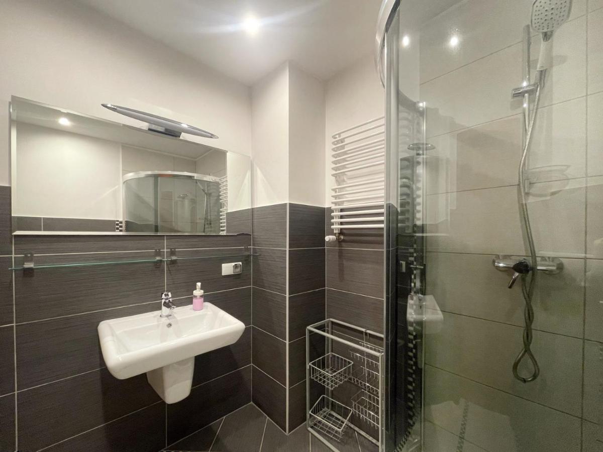 Widok 22 Apartment ชกลาร์สกา ปอเรมบา ภายนอก รูปภาพ
